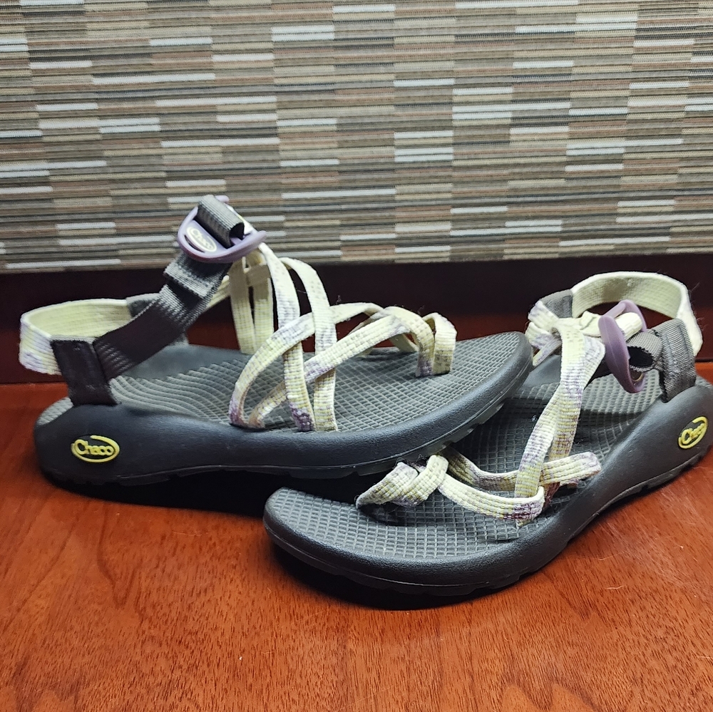 Chaco ZX/2 Classic Sport Sandals Lavender Yellow, Size 7. EUC